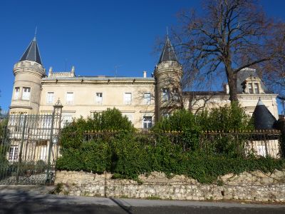 Vue Château Saint-Victor-des-Oules