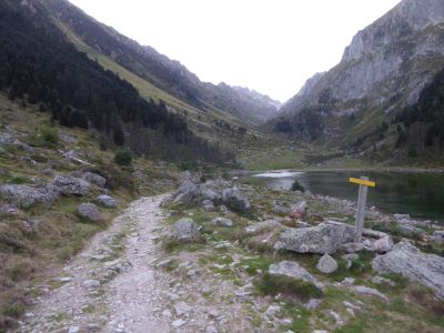Lac Suyen