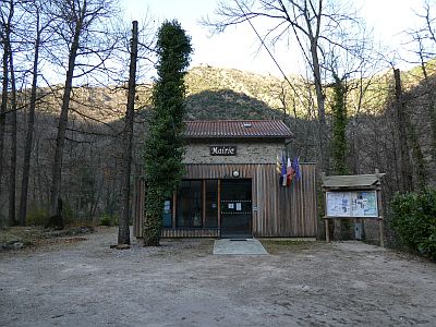 Vue mairie Casteil