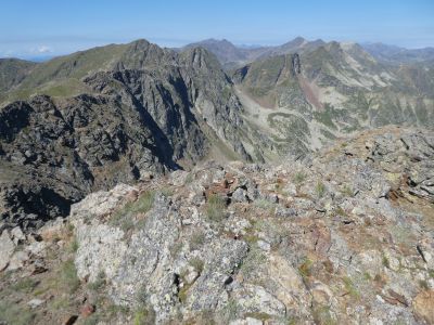 Croisement descente sommet