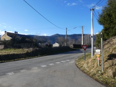 Intersection D618 Saurat